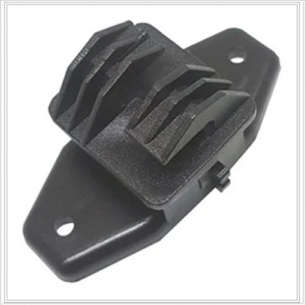 isolador-tipo-w-plastico-para-cerca-eletrica-500x500-1-400x400_result